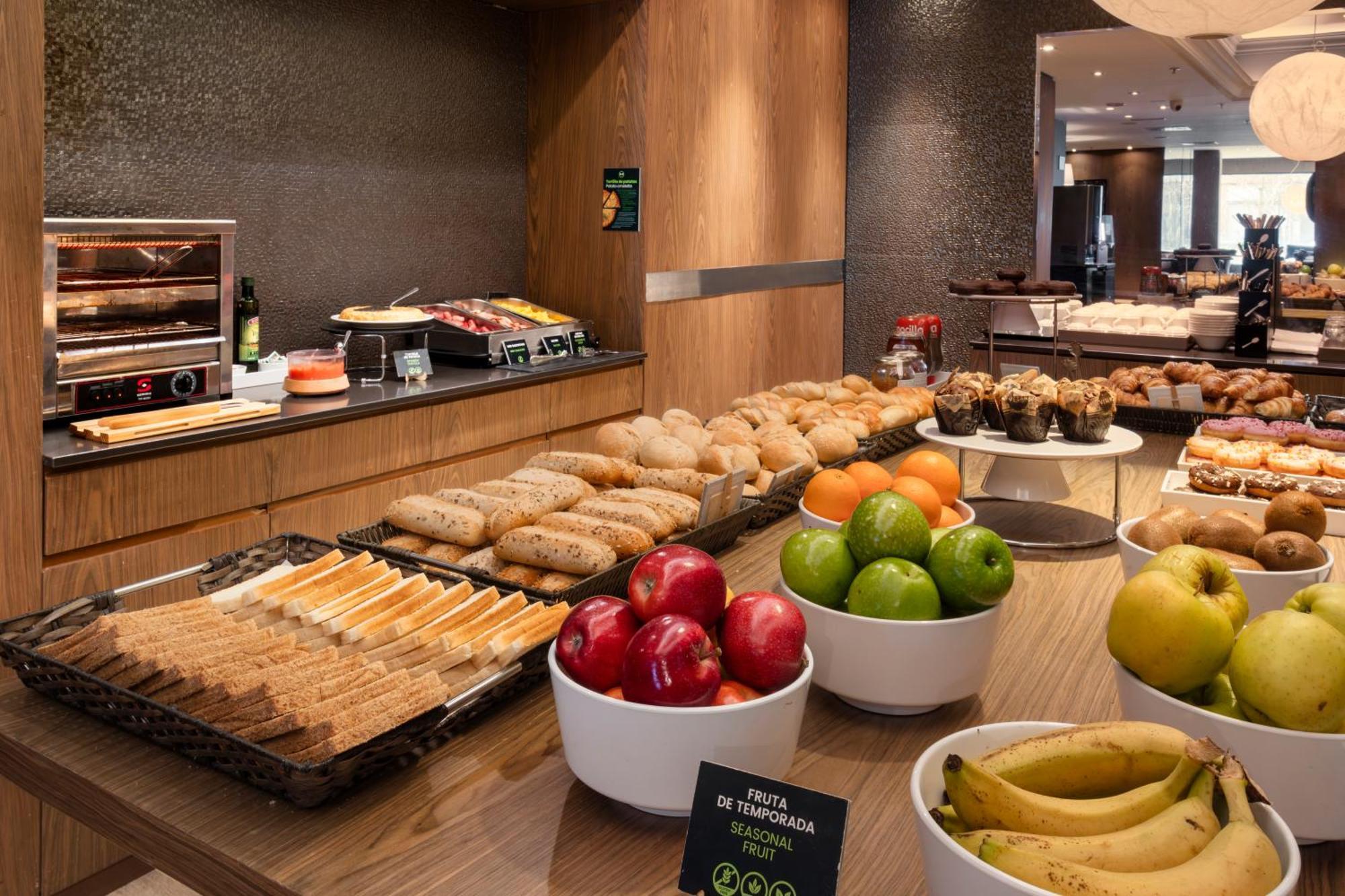 AC Hotel General Álava Vitoria-Gasteiz Kültér fotó