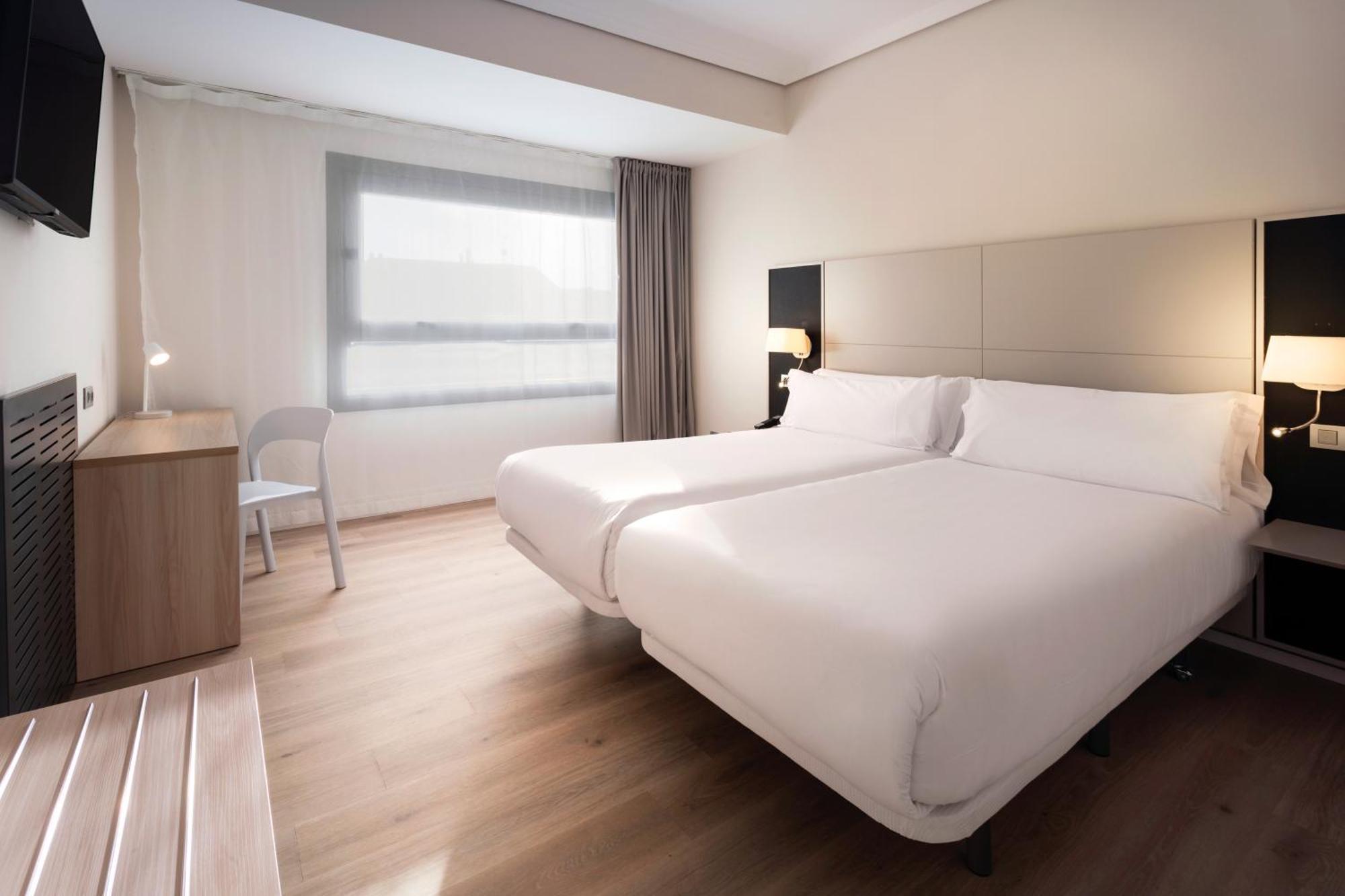 AC Hotel General Álava Vitoria-Gasteiz Kültér fotó